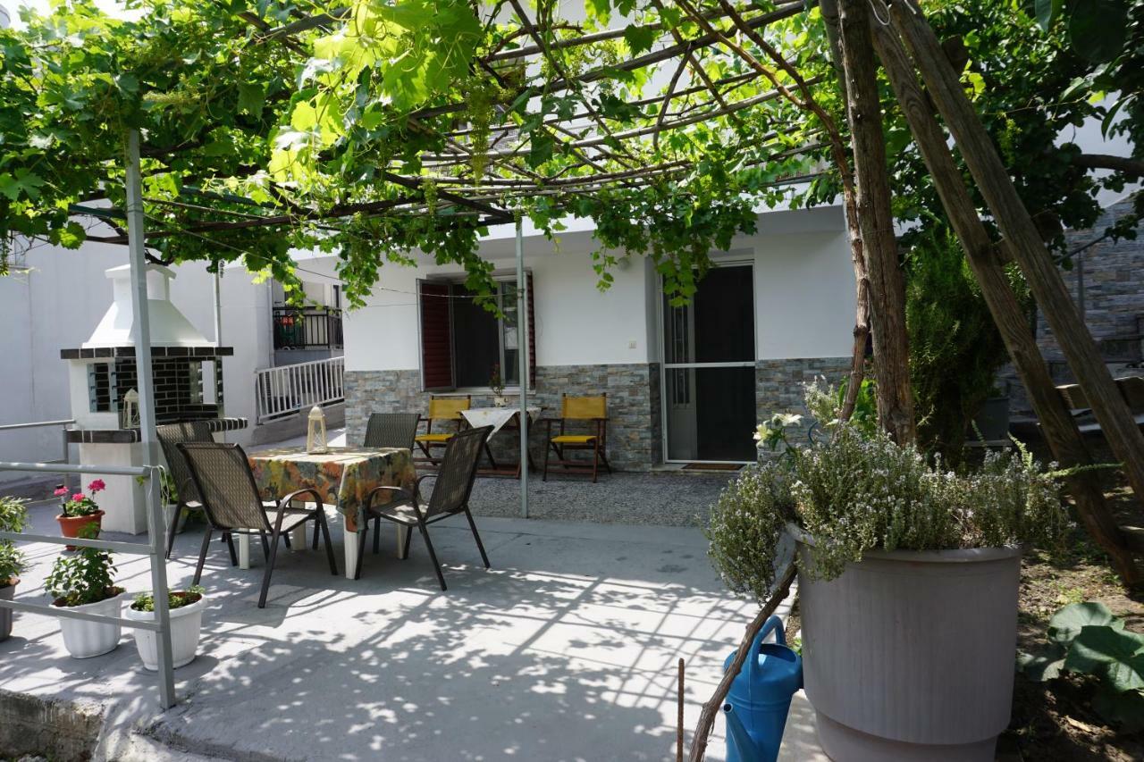 Anastasia' S Guest House Neos Marmaras Exterior photo