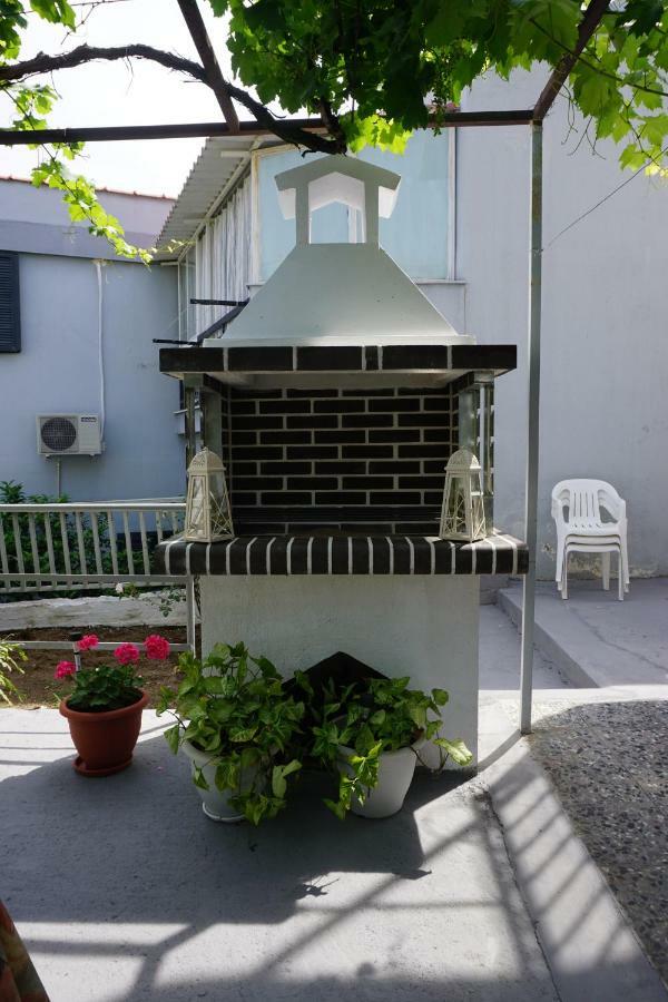 Anastasia' S Guest House Neos Marmaras Exterior photo