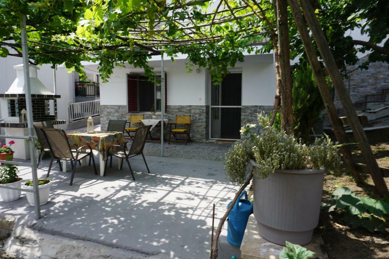 Anastasia' S Guest House Neos Marmaras Exterior photo
